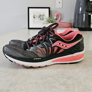 Saucony Hurricane ISO 2 Everun Size 9.5
